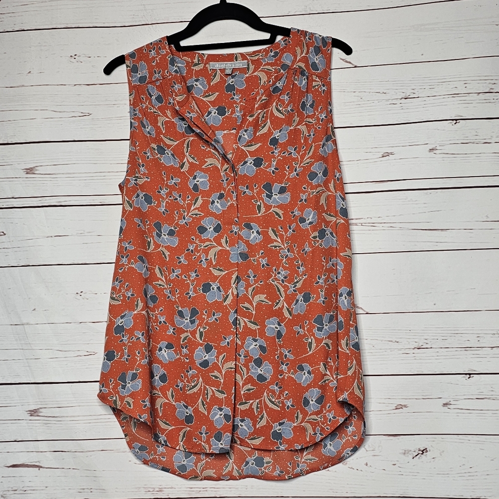 Daniel Rainn Sleeveless Floral Top